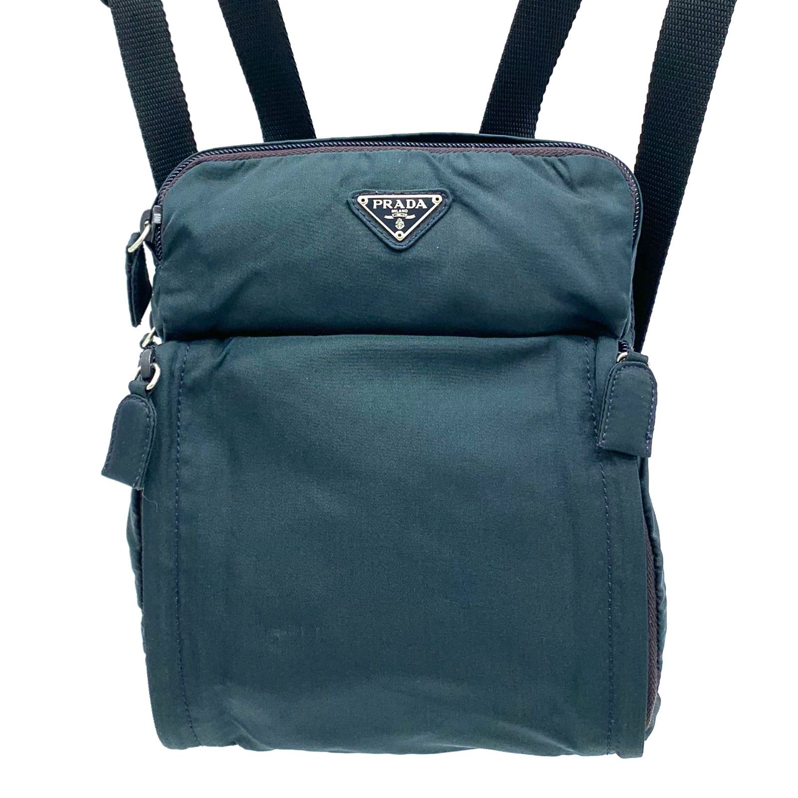 PRADA リュックサック ゴールド金具 三角プレート PRADA リュックサック ゴールド金具 三角プレート - メルカリ