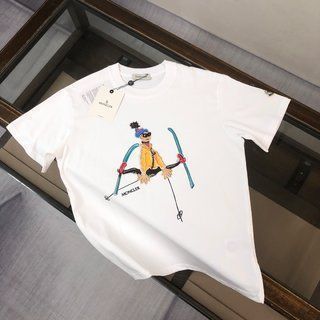 MONCLER 人気 サメ柄 コットン クルーネック Tシャツ 本日限定特価】MONCLER クルーネックTシャツ - 高品質コットンで