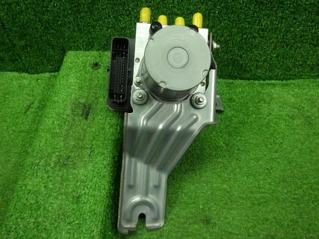 スペーシア 5AA-MK94S ABSアクチュエーター 4WD 56130-53U10 56110-53U0 9137