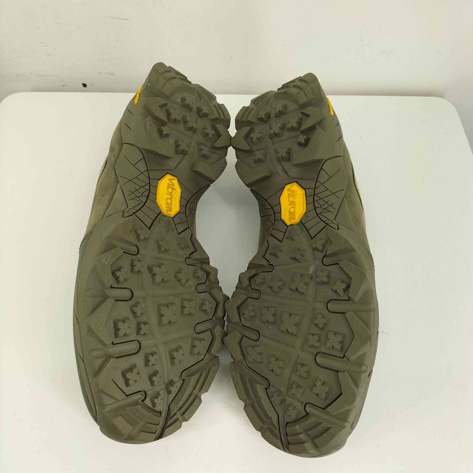 USED古着(ユーズドフルギ) {{ROA}} SLIP ON スリッポン メンズ EUR：41 【中古】【ブランド古着バズストア】 ユーズドフルギ USED古着 SLIP ON スリッポン メンズ EUR：41 - メルカリ