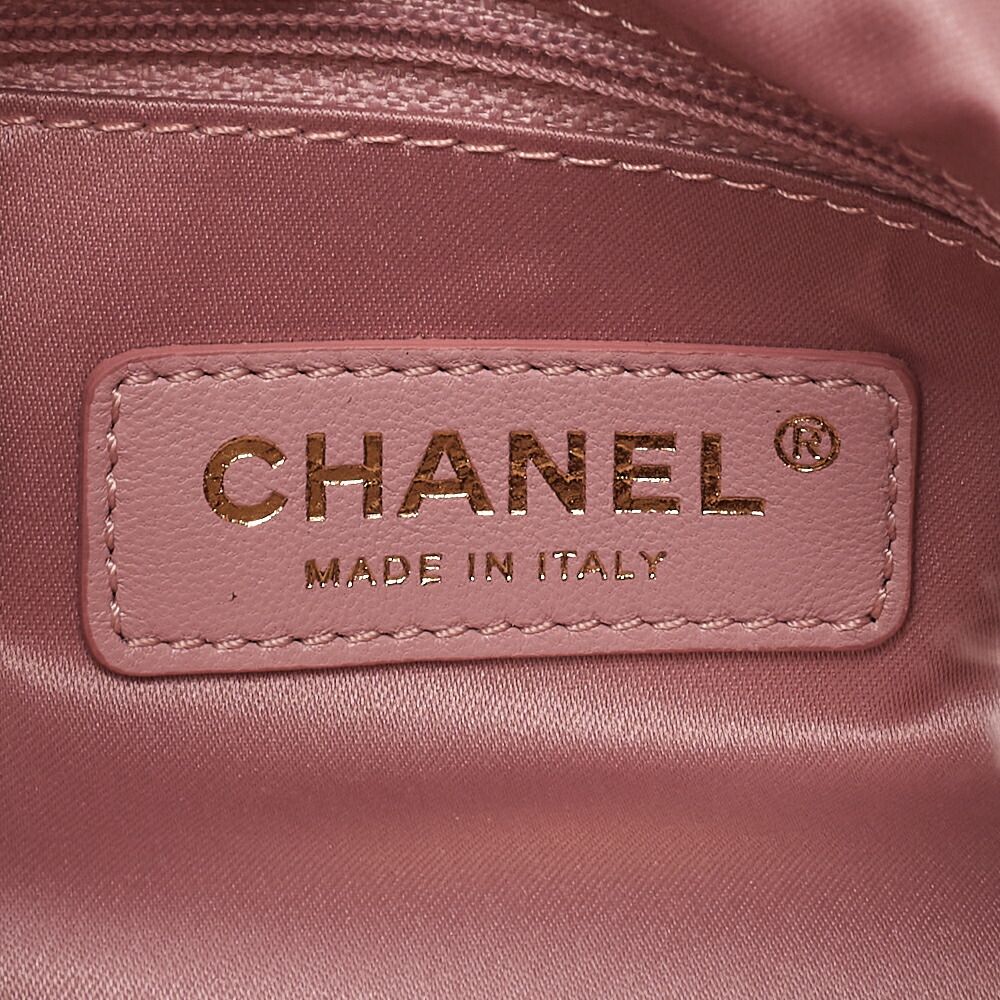 ピンク ゴールド金具