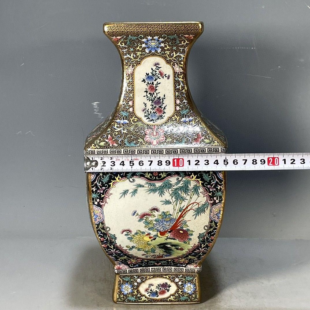 大清乾隆珐琅彩赏瓶 景徳鎮 陶磁器 装飾品 工芸品 美術品 置物 清乾隆琺瑯彩花鳥六方賞瓶 景徳鎮 陶磁器 装飾品 現代工芸品