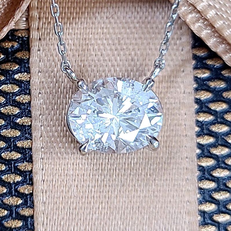 無色！1ct オーバルカット ダイヤモンド F SI プラチナ ネックレス  
