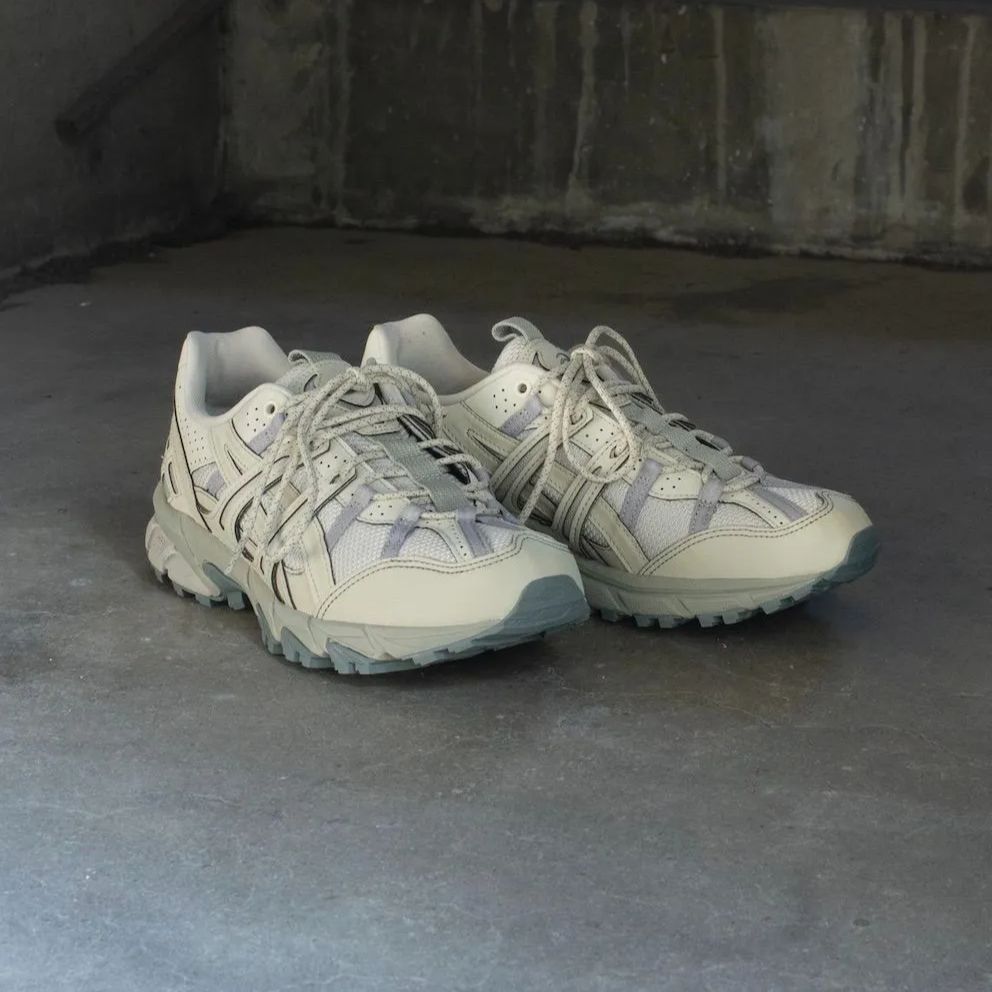ASICS アシックス ゲルソノマ 15-50 (ライトダスト/オリーブグレー) asics GEL-SONOMA 15-50 OLIVE GREY/FAWN 23SS-I（アシックス