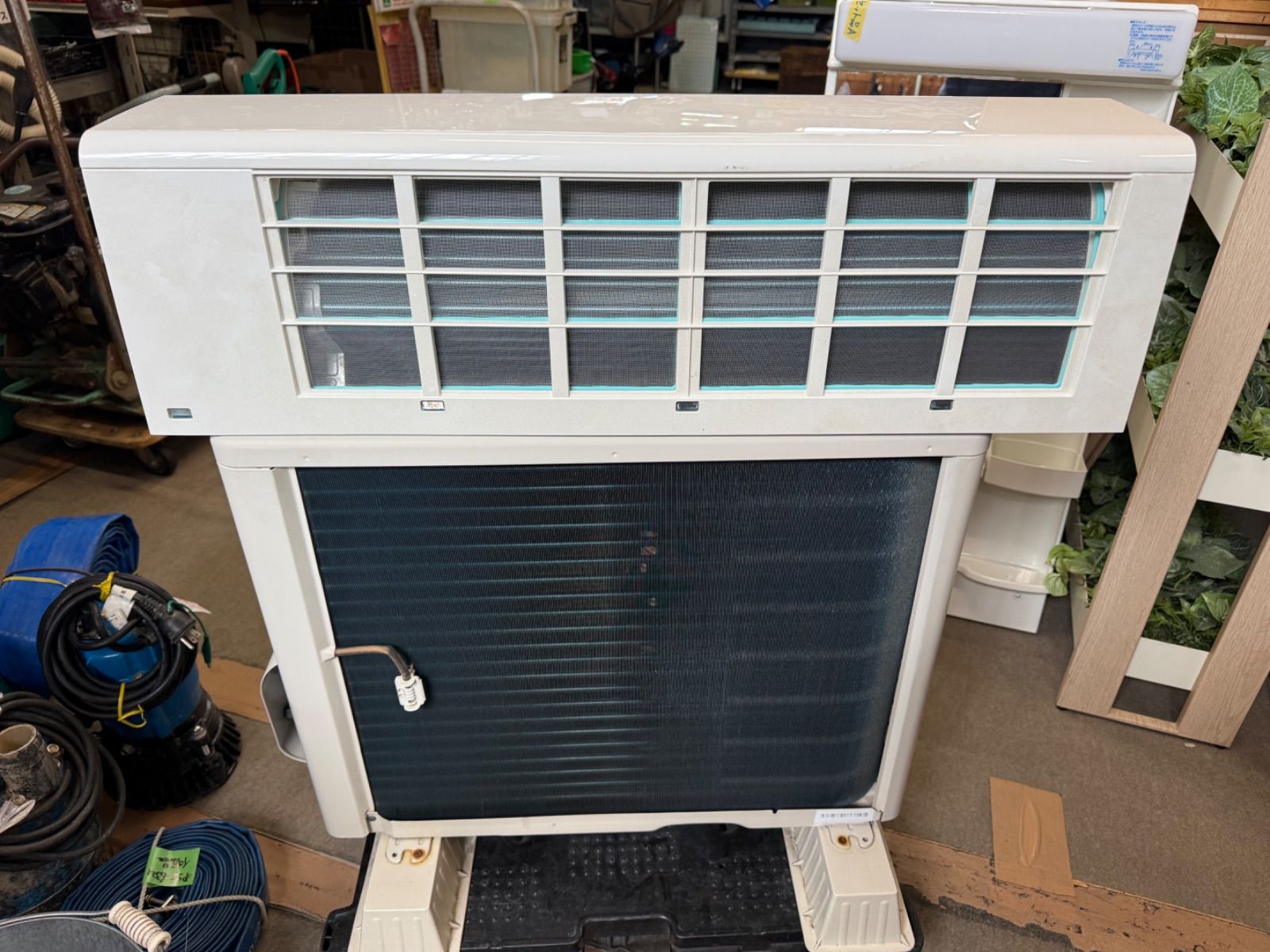 主に6畳用 エアコン 東芝 2019年 RAS-F221MA 中古品 - メルカリ