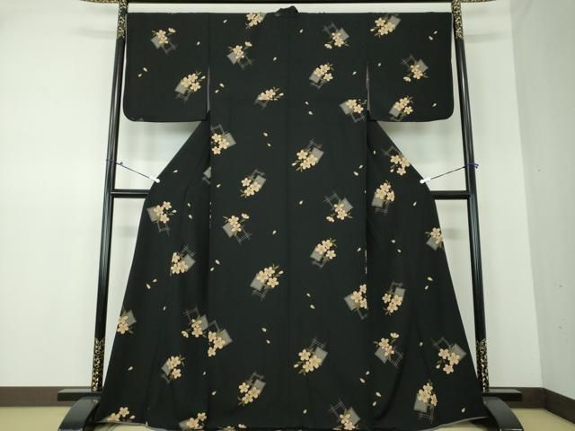 正絹　上質な小紋　黒系　袷 10635_thumbnail.jpg
