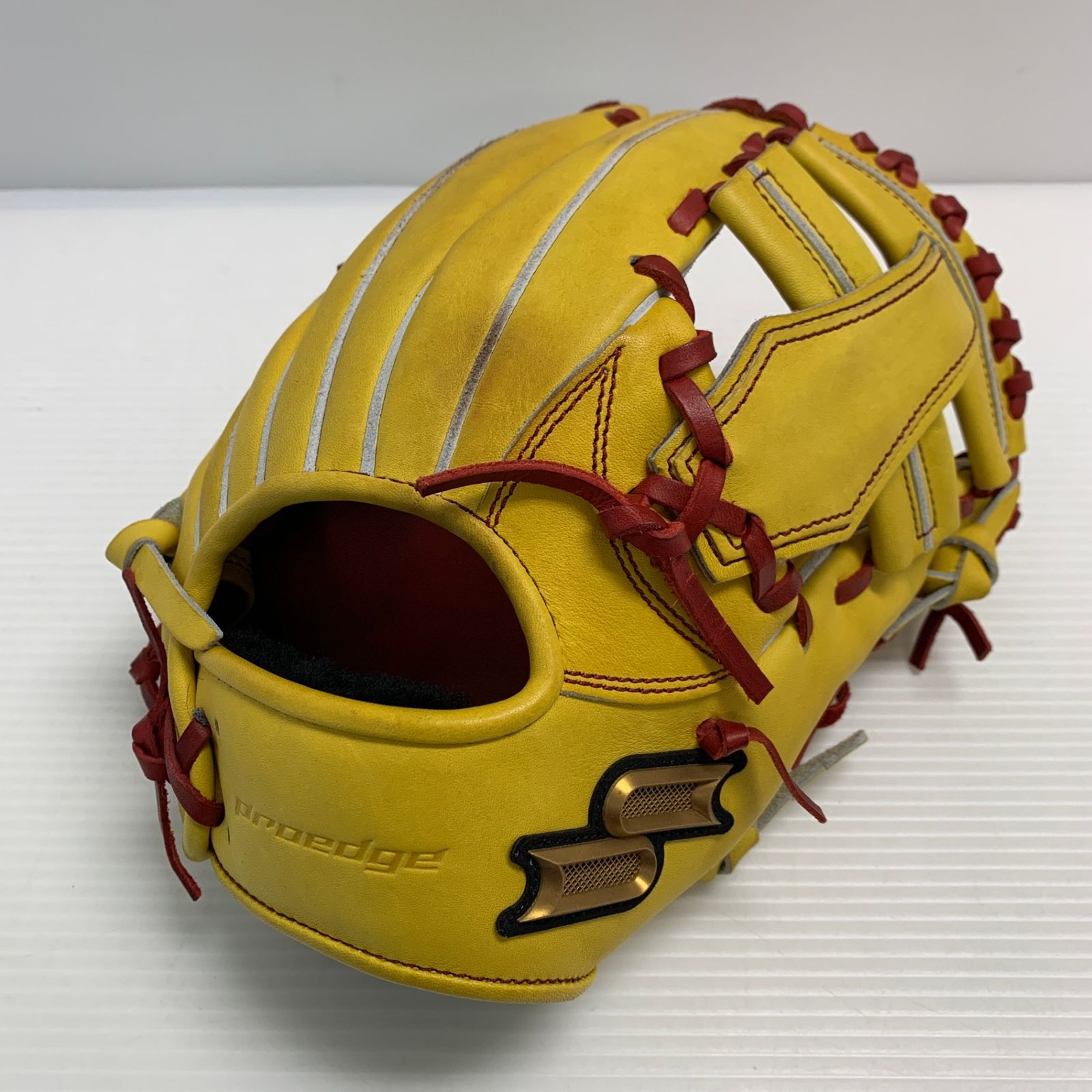 エスエスケイ SSK プロエッジ 硬式 大人 一般 内野手用 グローブ グラブ 右投げ PEK84423F 品 グローブ袋付き 野球 6439