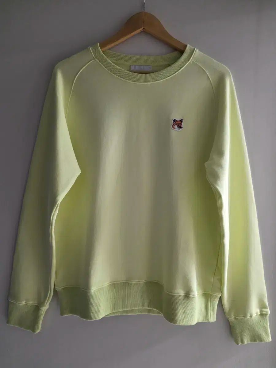 Maison Kitsuné メゾンキツネ ライム トレーナー s