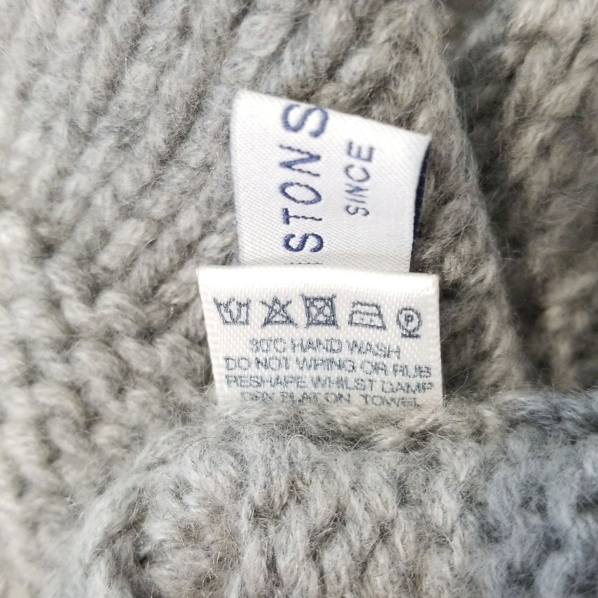 johnstons of elgin(ジョンストンズ) マフラー - グレー スヌード  