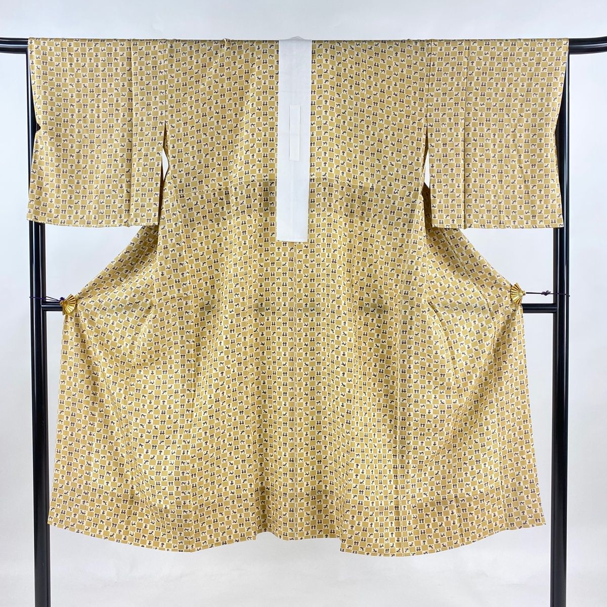 長襦袢 身丈130cm 裄丈66.5cm M 市松 猫 ベージュ 正絹 名品
