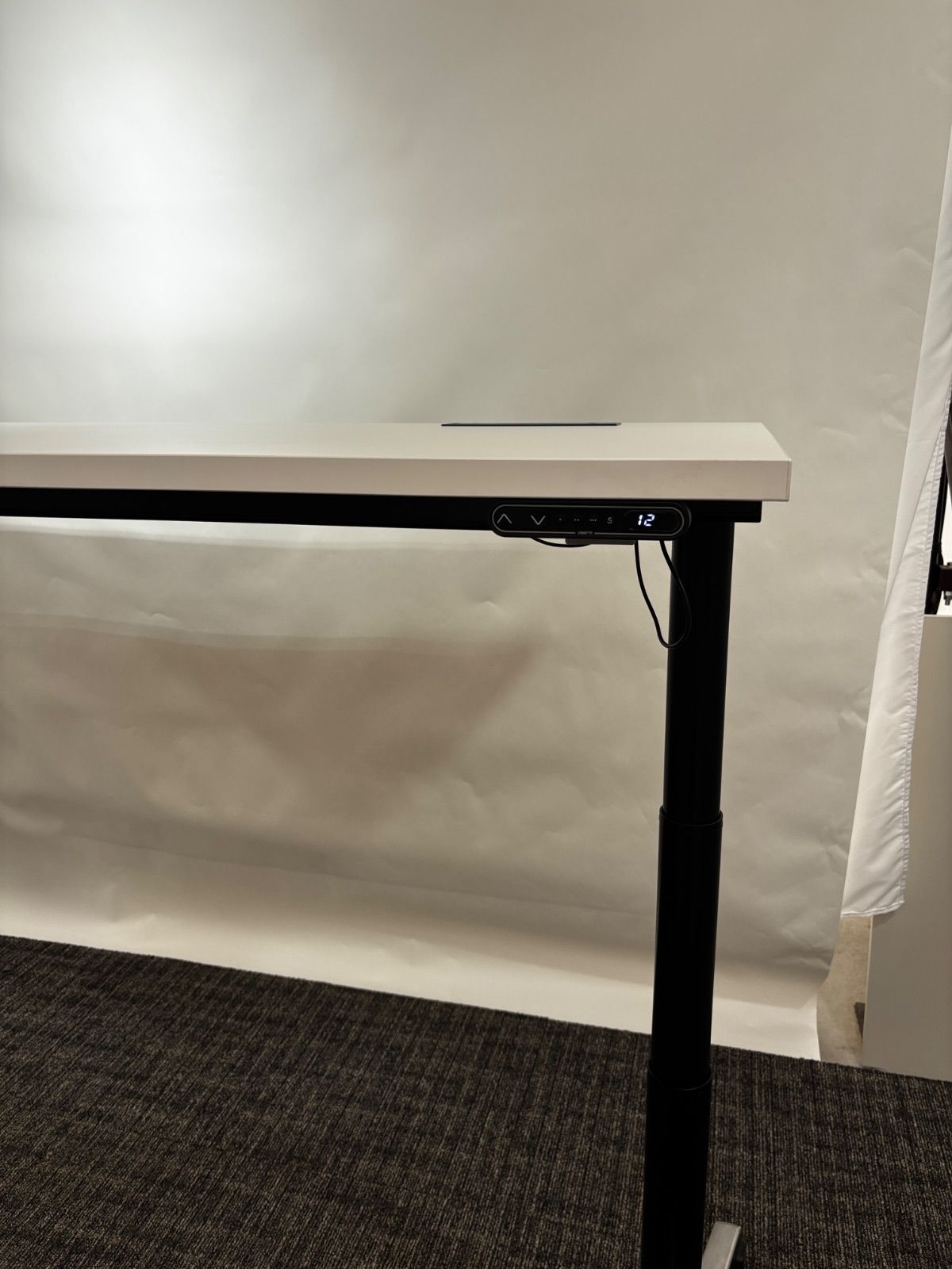 ブラック脚×ホワイト天板