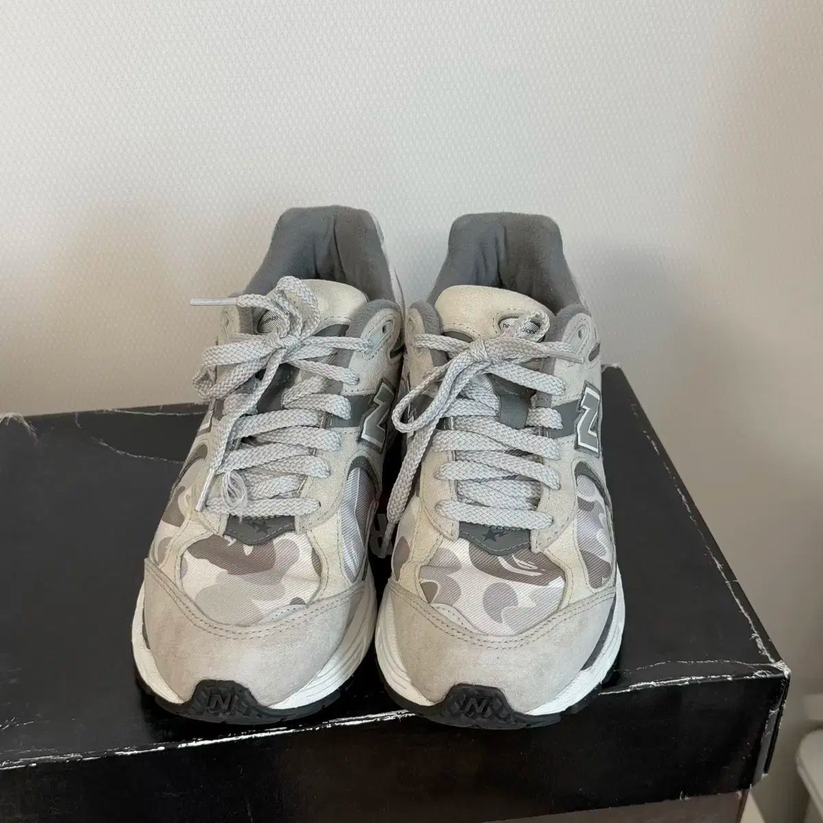 2002R Gray