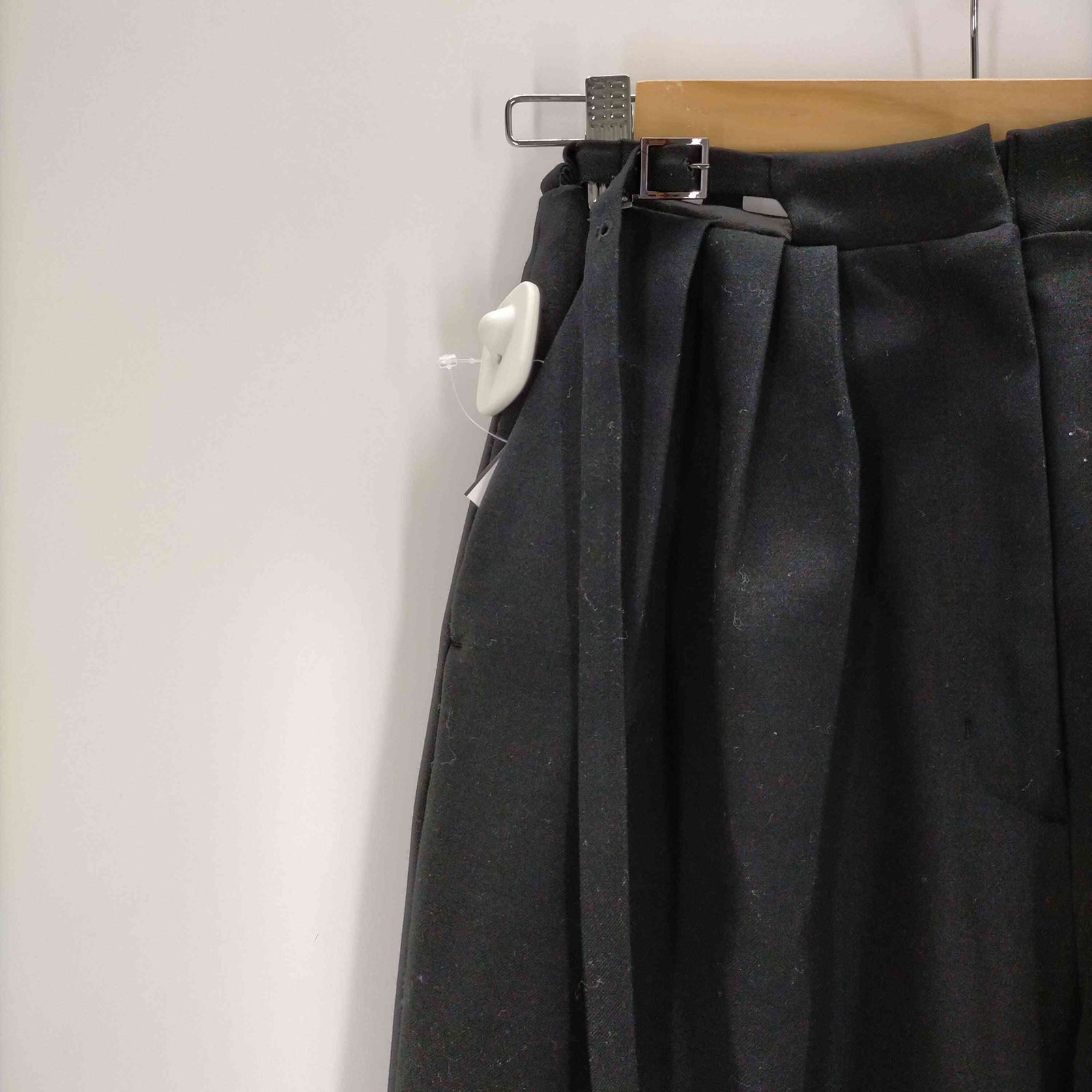 超値下【メゾンスペシャル】ナローベルトランダムタックパンツ　ピンク ユニセックスアイテム》ポコポコ2タックインタックワイドパンツ