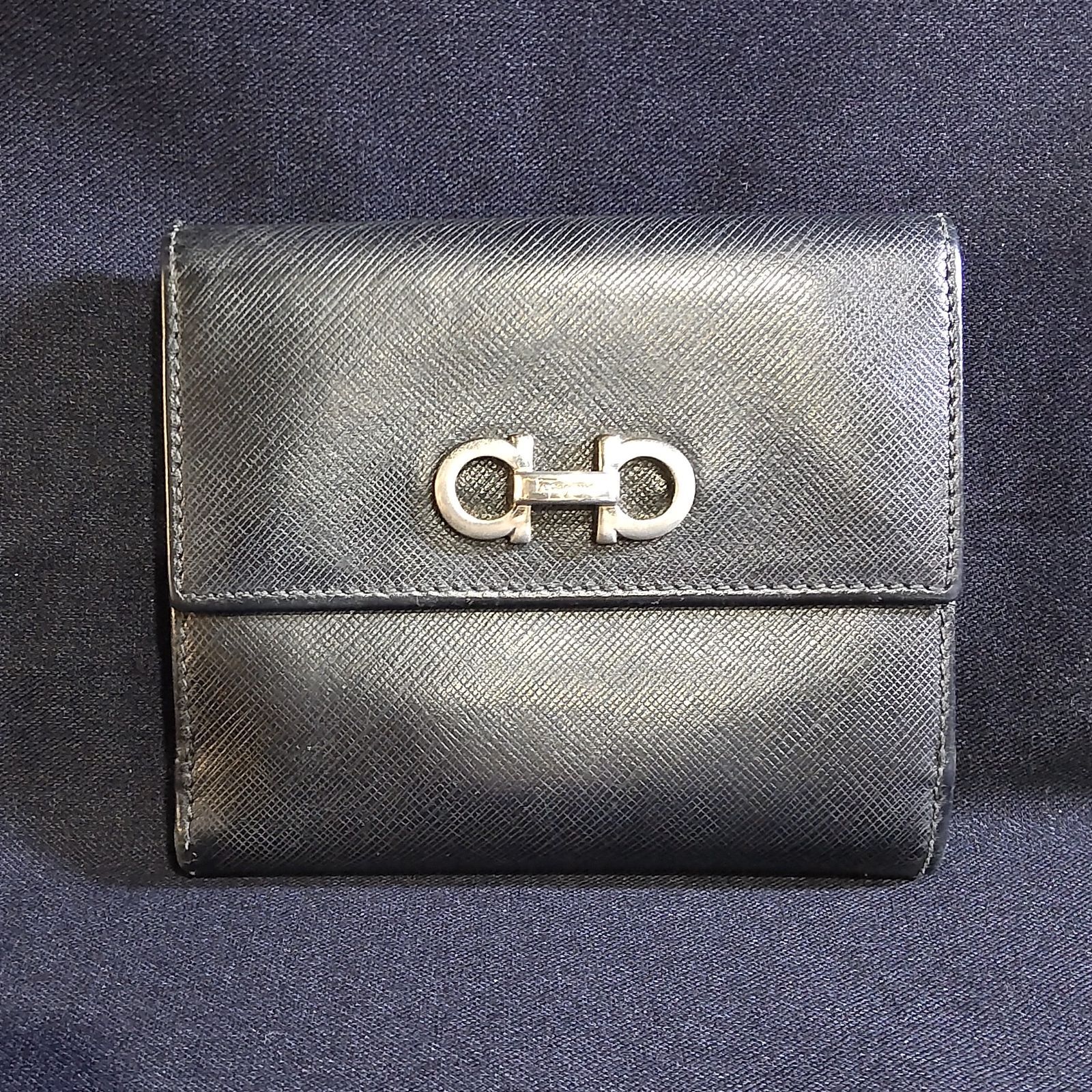 Salvatore Ferragamo サルヴァトーレフェラガモ ガンチーニ レザー 二