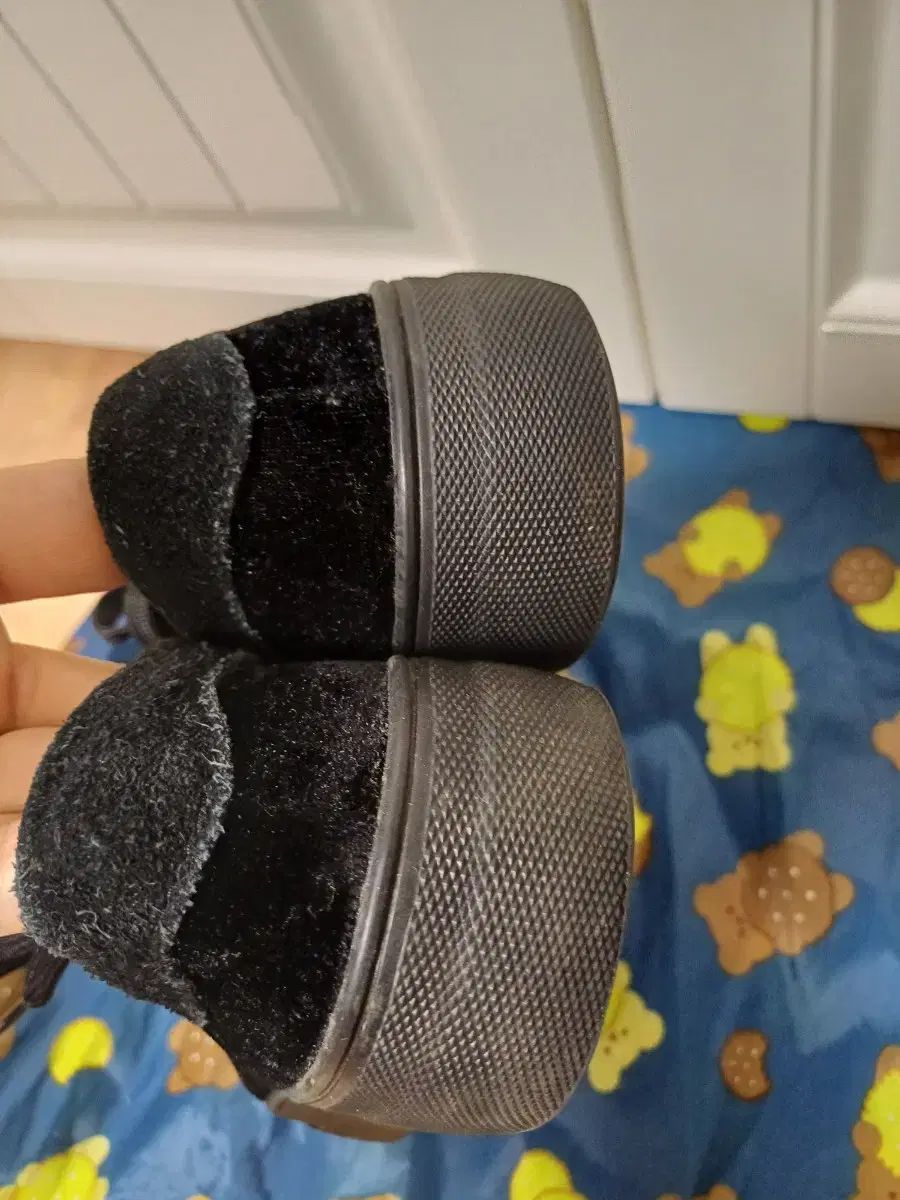 スチュワートベルベットハイトスニーカー 240