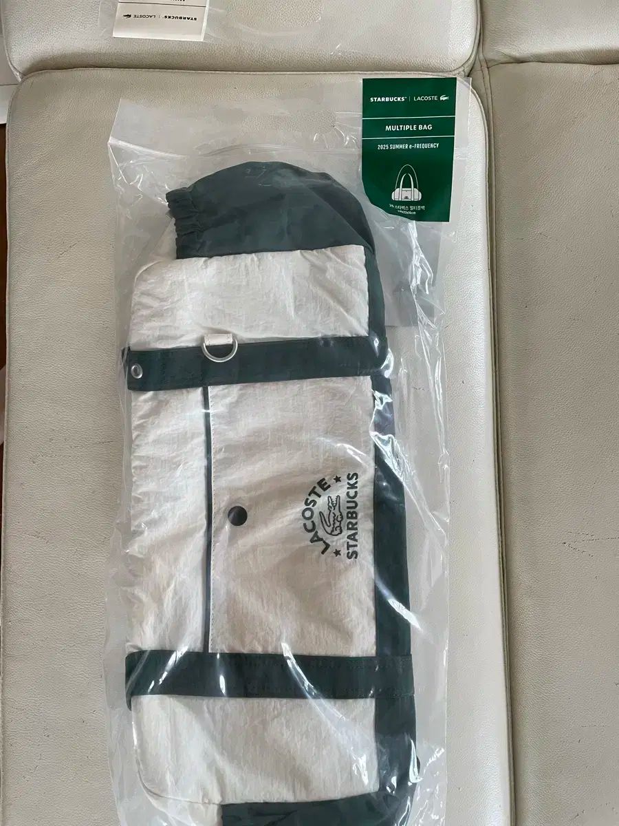 [韓国]スターバックス LACOSTE ラコステ バッグ アイボリー 韓国]スターバックス LACOSTE ラコステ バッグ アイボリー STARBUCKS