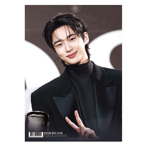 ピョンウソク PHOTO】ビョン・ウソク「2024 MAMA」大阪1日目のレッド
