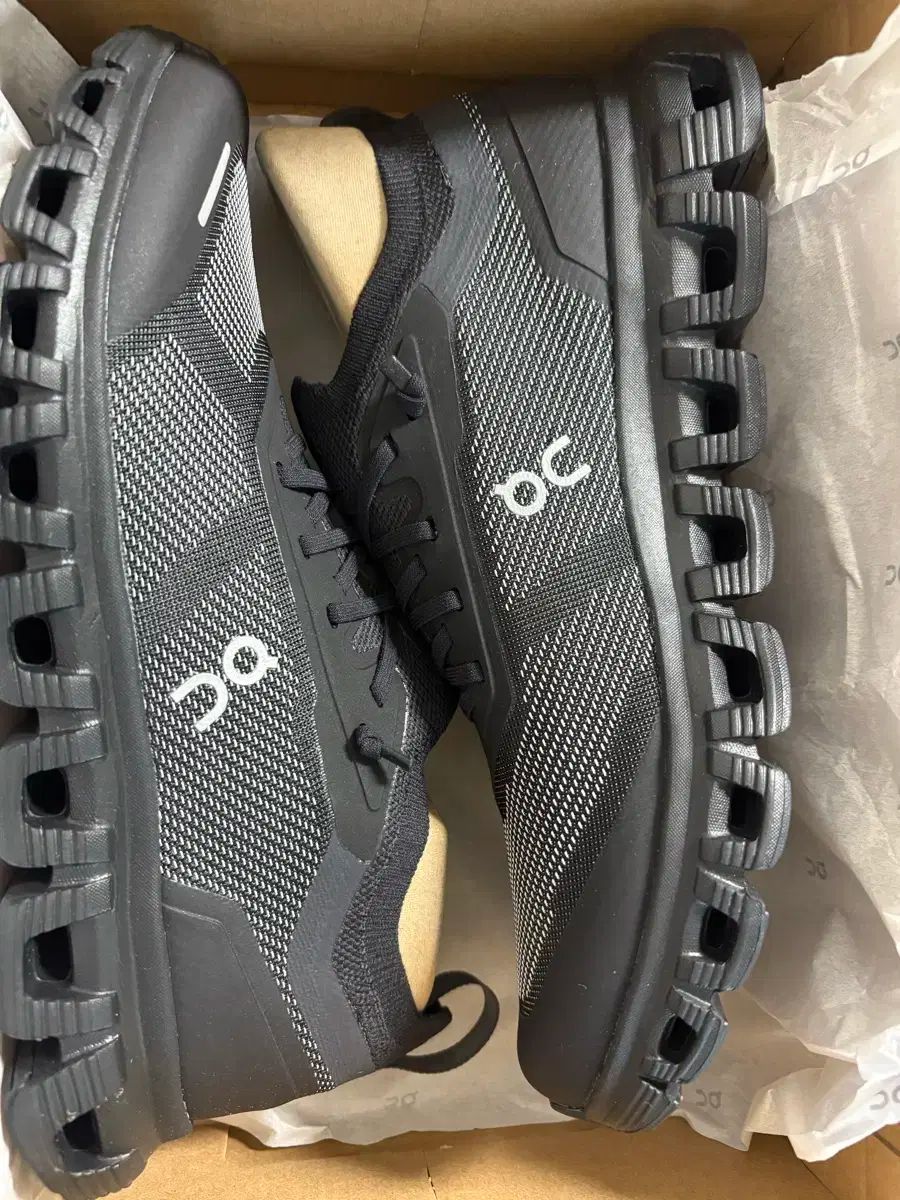 当店人気NO.1。 単ランニング クラウド 6 Versa ブラック 245