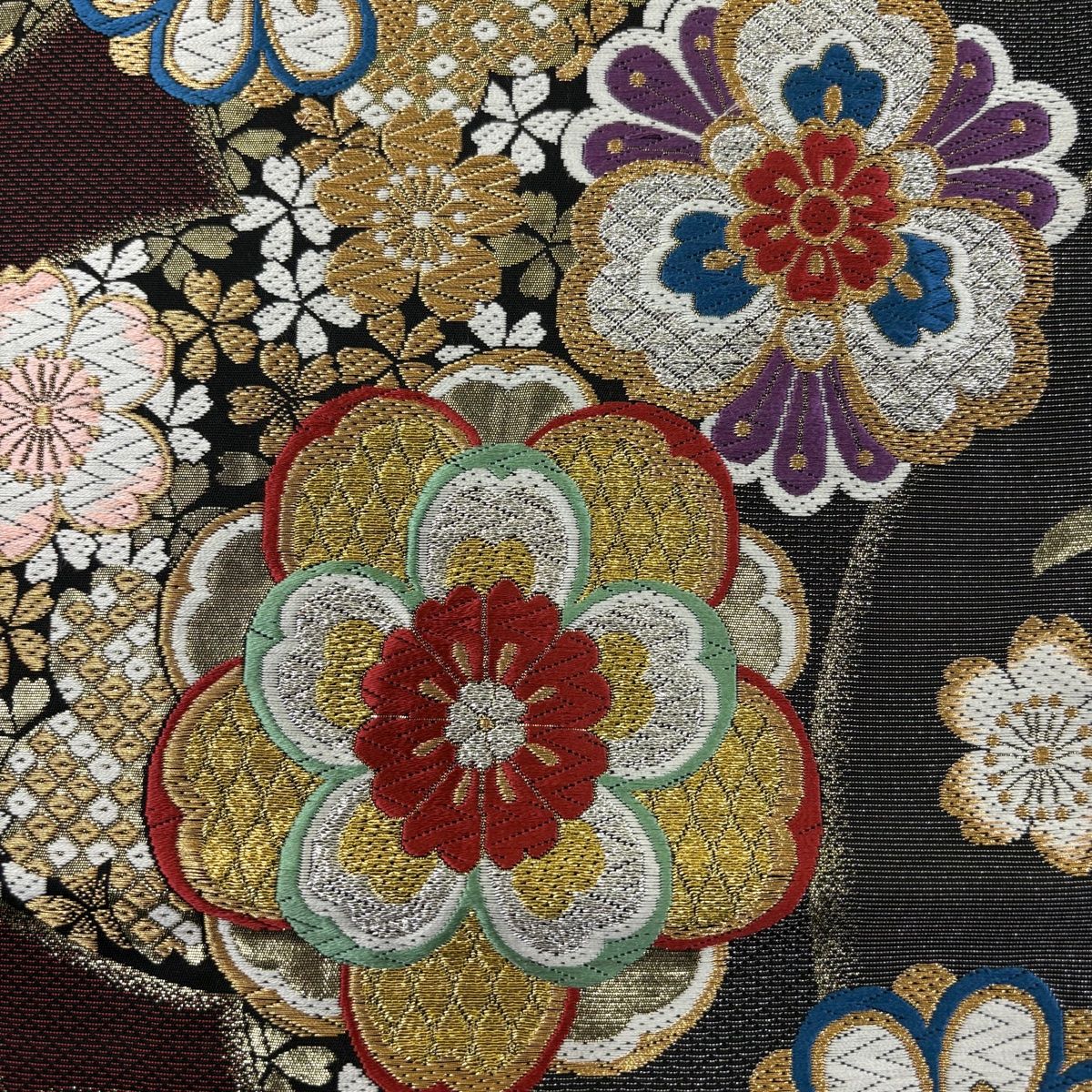 美品　薔薇　蝶　深緑　金彩　刺繍　ラメ　落款　逸品　フルセット　振袖　振り袖 美品 薔薇 蝶 深緑 金彩 刺繍 ラメ 落款 逸品 フルセット 振袖