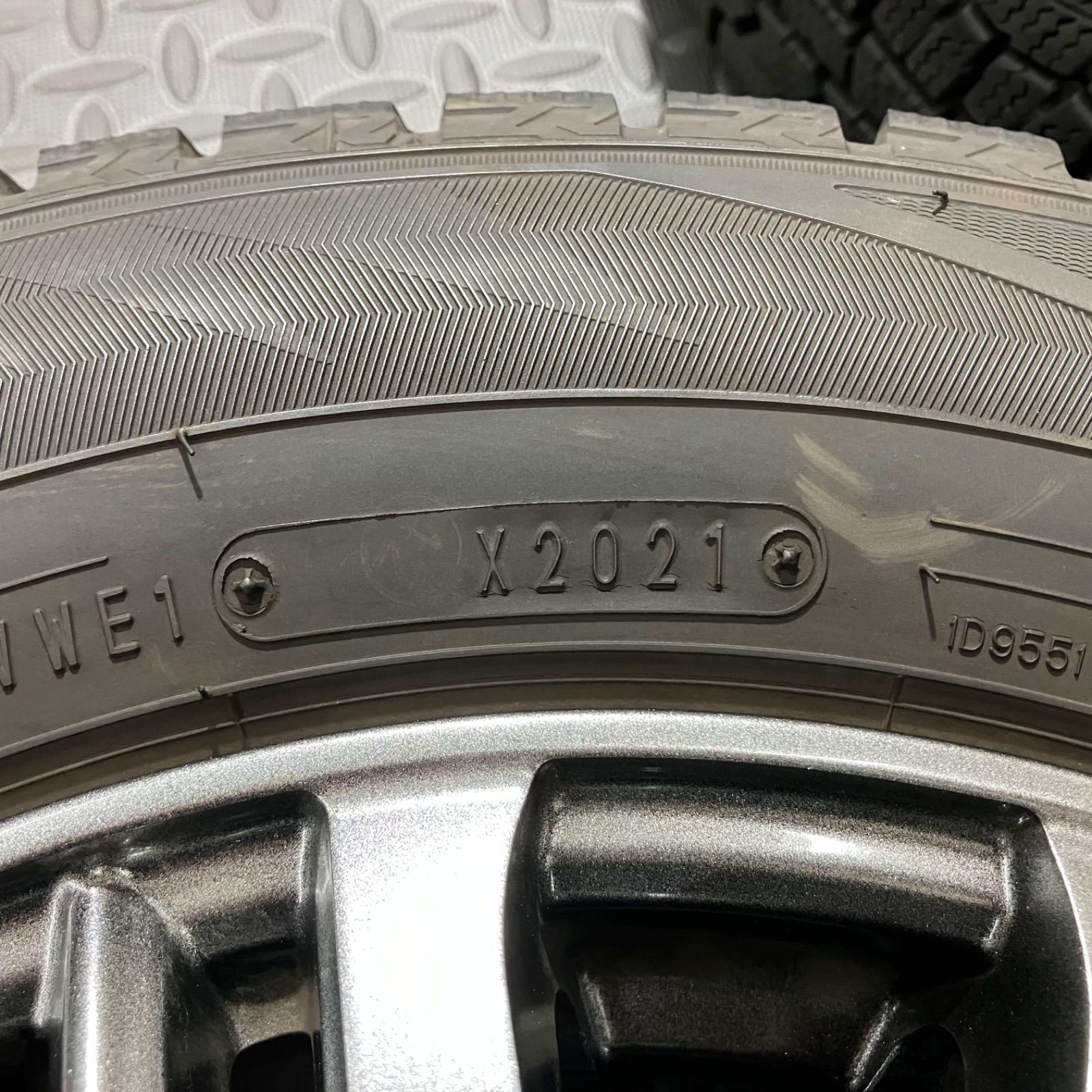 N-BOX スタッドレス