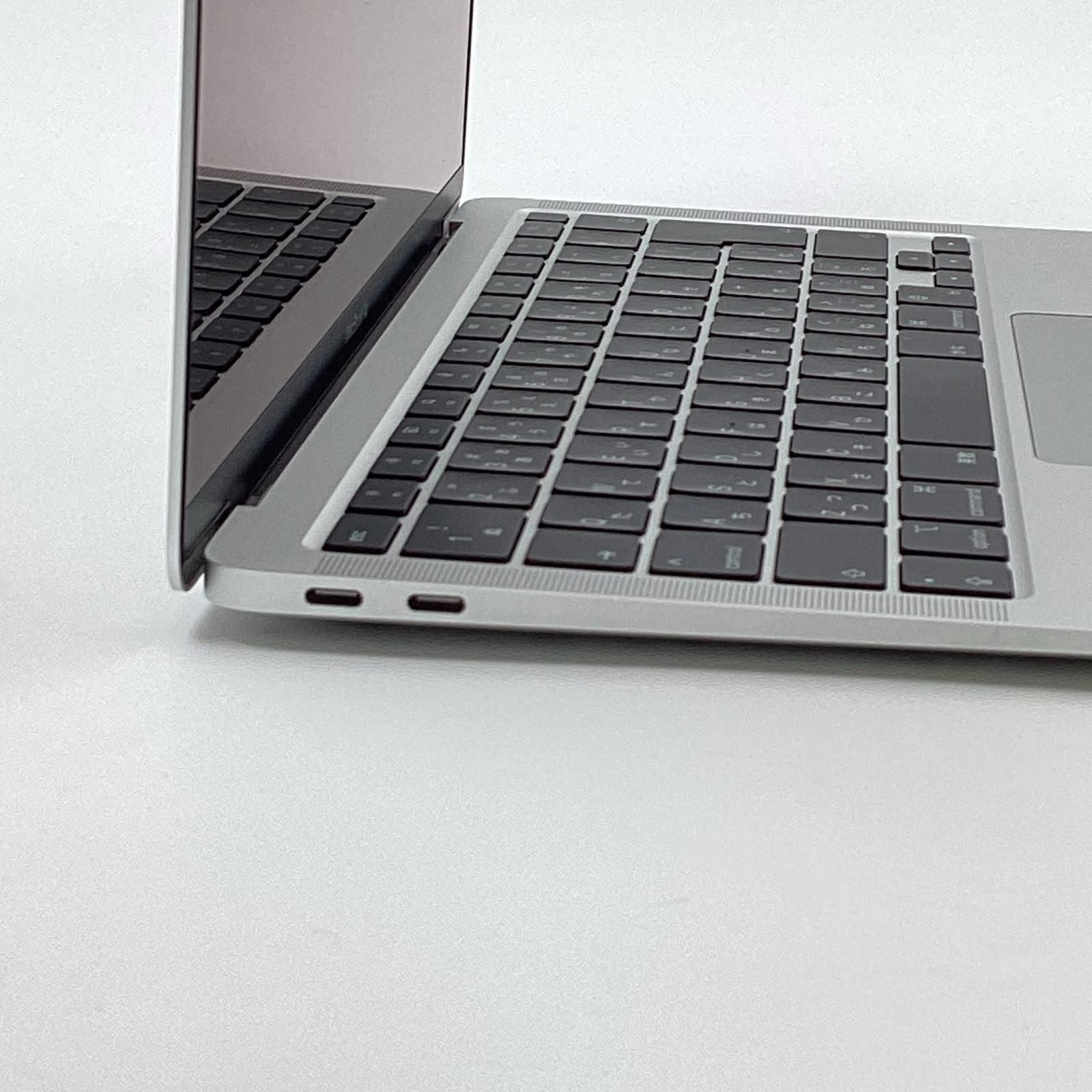 Apple MacBook Air 13インチ 2020 Apple M1 8GB SSD 256GB シルバー 95% 動作 済 全額返金保証 最速発送 VETTDRUCK_DE