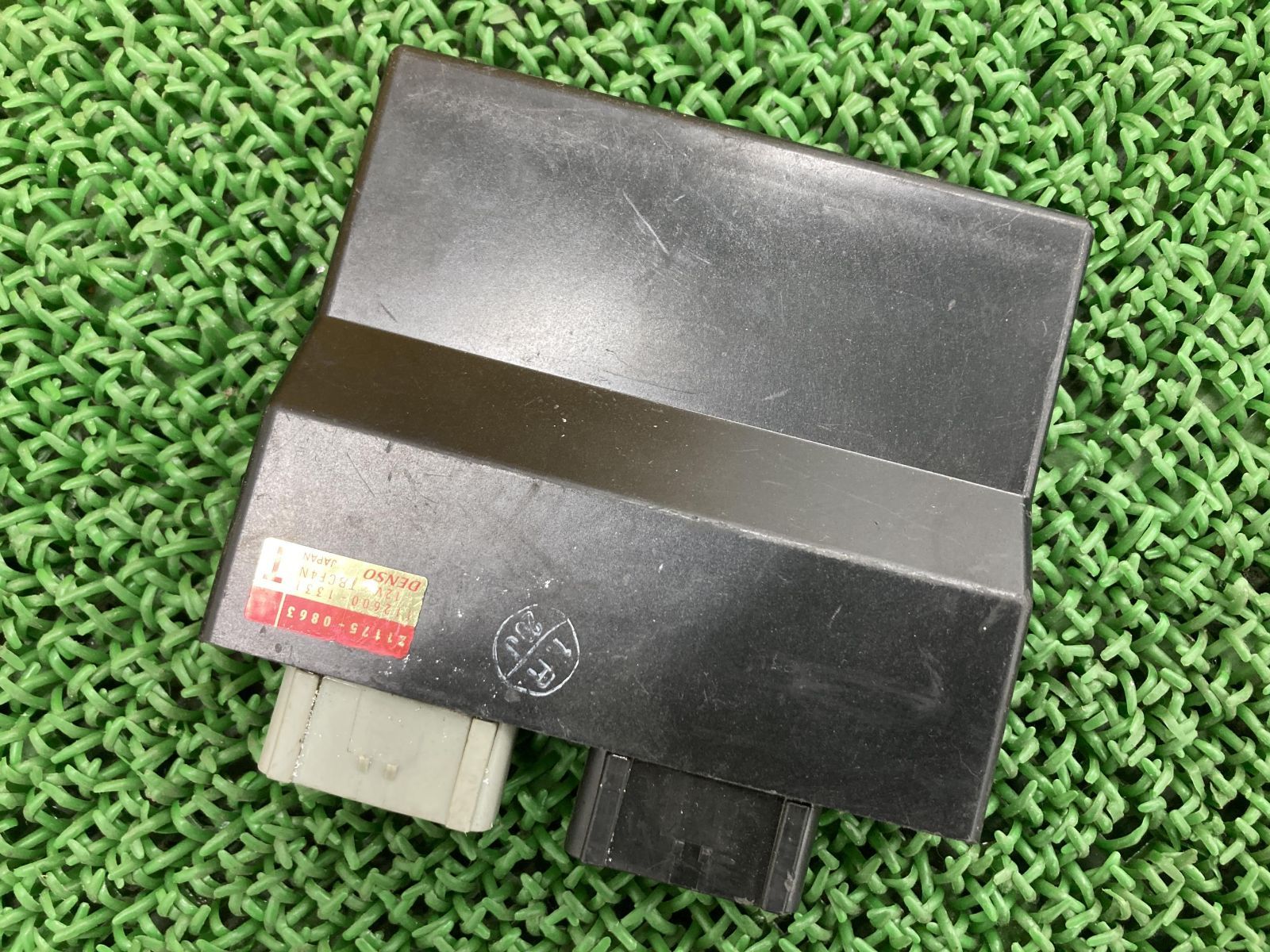 Z1000 ECU カワサキ 純正 中古 バイク 部品 ZR1000G ECM エンジンコントロールユニット 機能的問題なし 品薄 車検 Genuine