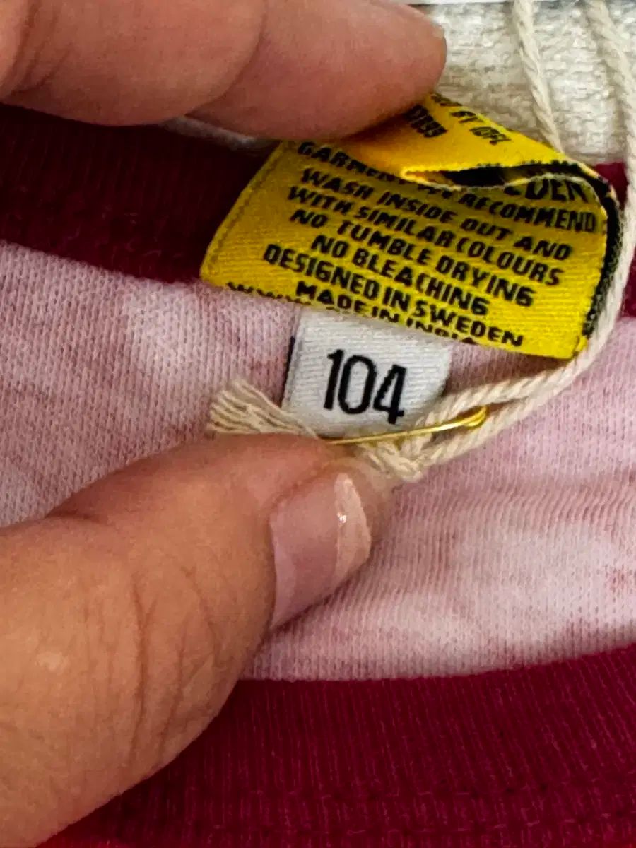 今シーズン 劣等生 ルージレッド ピンク クローバー 長袖Tシャツ 104