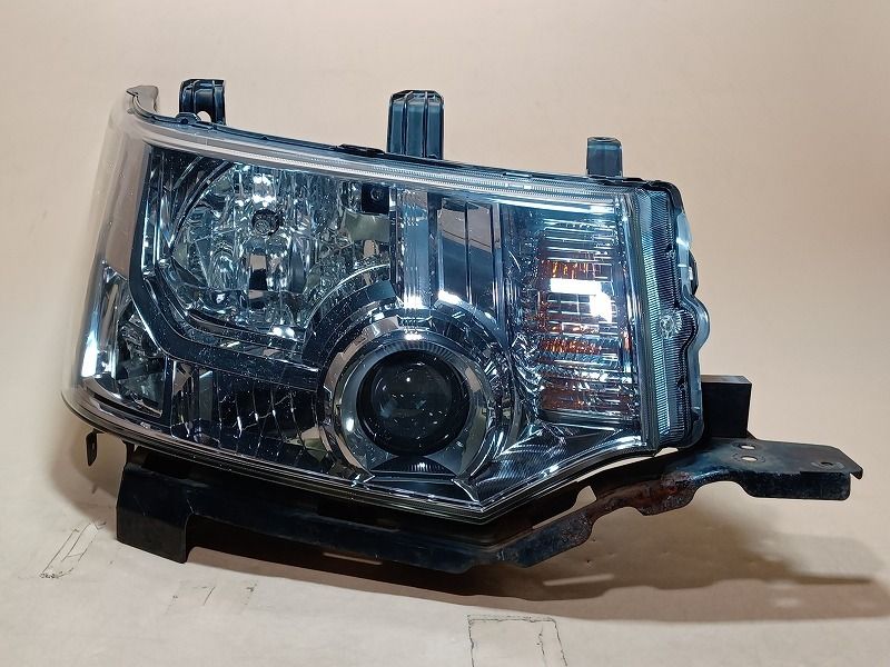デリカD5（CV5W）社外ヘッドライト 美品□ブラック CV5WデリカD:5 LEDイカリングHIDヘッドライト EG