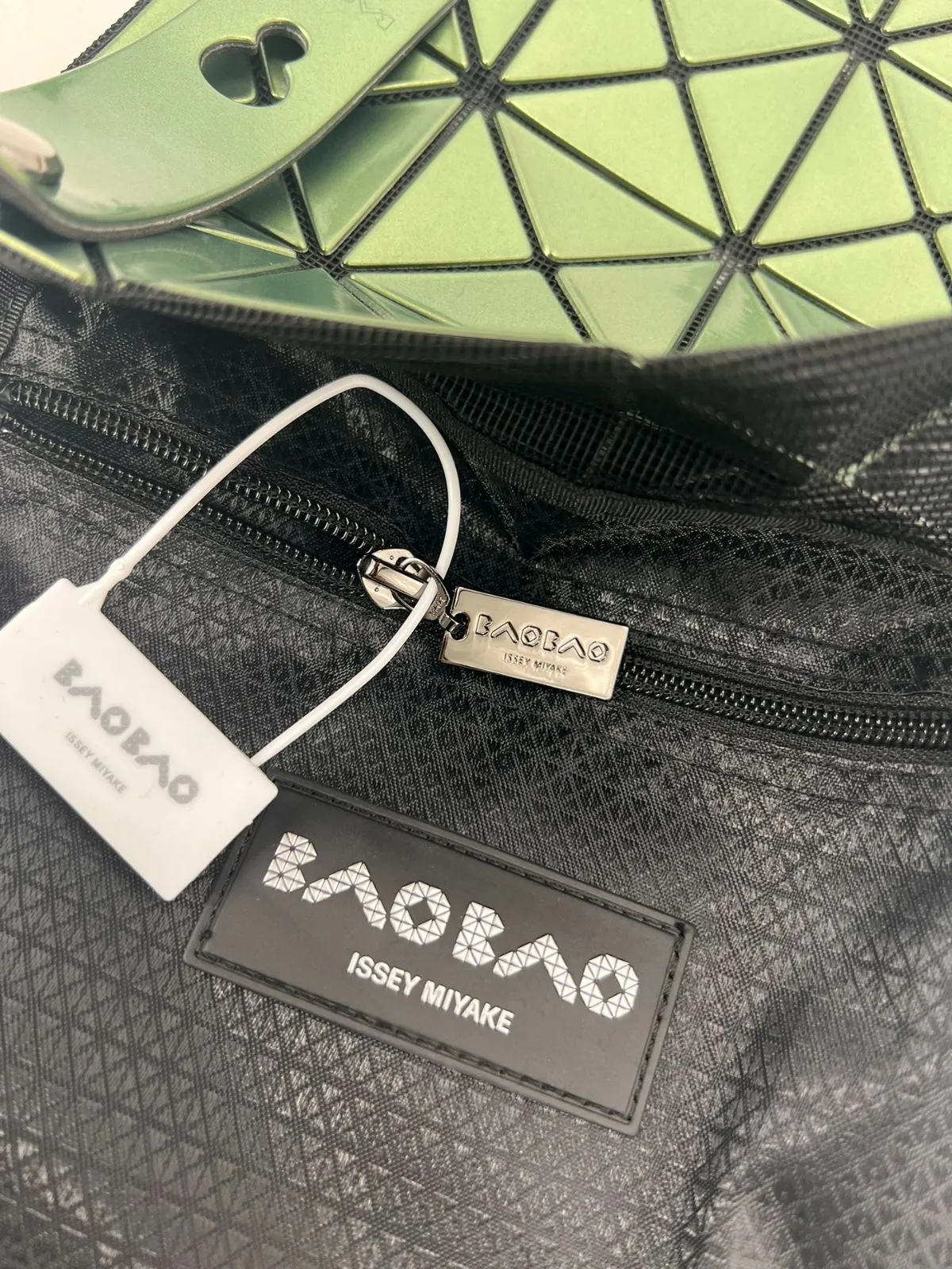 ISSEY MIYAKE イッセイミヤケ BaoBao ハンドバッグ レディバッグ新品