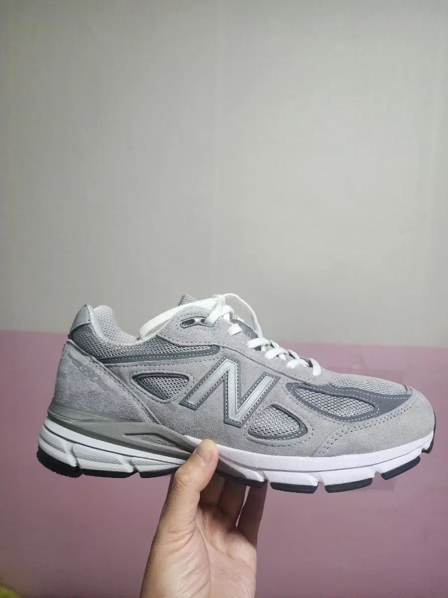 【雷市場（ポンジャン）商品韓国直送】 New Balance(ニューバランス) 990v4 グレー 270