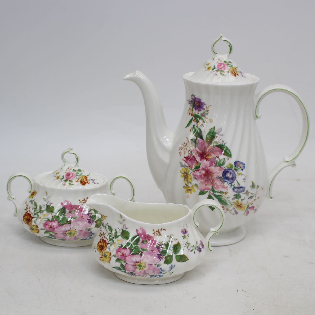   ブランブリーヘッジ  ティーポット！ 楽天市場】ロイヤルドルトン Royal Doulton ブランブリーヘッジ