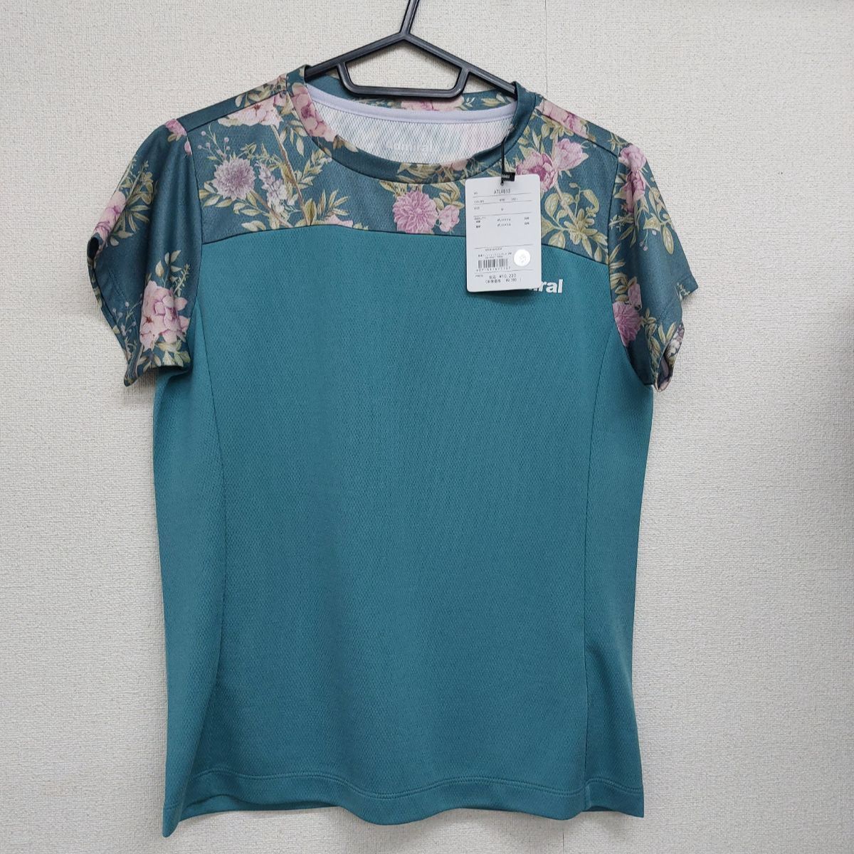 アドミラル テニスウェア バックスリットフラワーTEE ATLA513 楽天市場】アドミラル(Admiral) テニスウェア（レディース