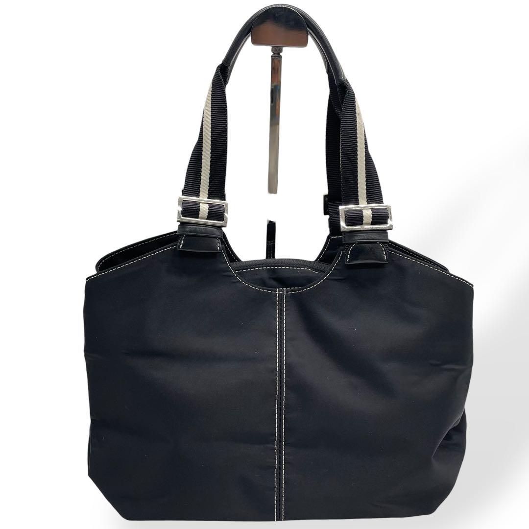 【美品】agnis b. ナイロントートバッグ　ブラック　大容量 美品 agnes b. ハンドバッグ トートバッグ ブラック ナイロン