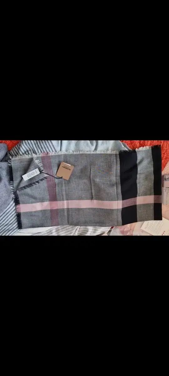 BURBERRY バーバリー メガチェック スカーフ