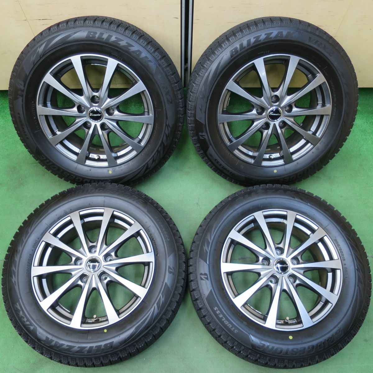 ブリジストン 205/65R16 スタッドレス 8〜9分残ってます