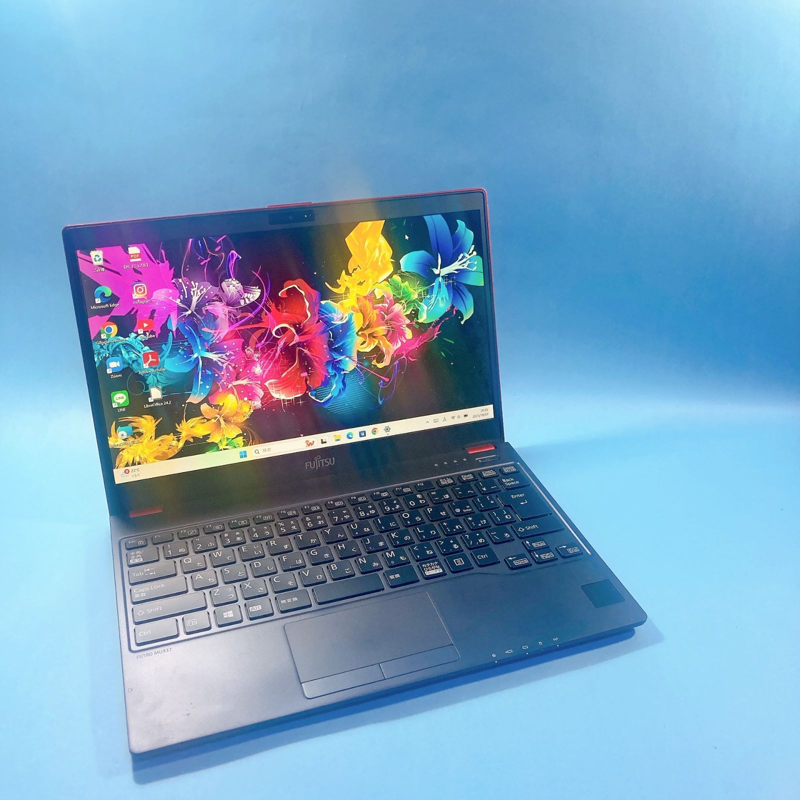 497✨薄型軽量 / LIFEBOOK /高速SSD /8GB /オフィス付/ 赤✨すぐ使えるノートパソコン