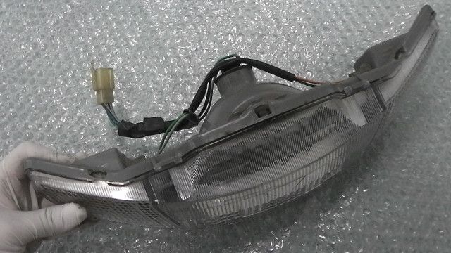 ホンダ スーパーディオ　AF27-1627xxx　の　ヘッドライト *1593751084