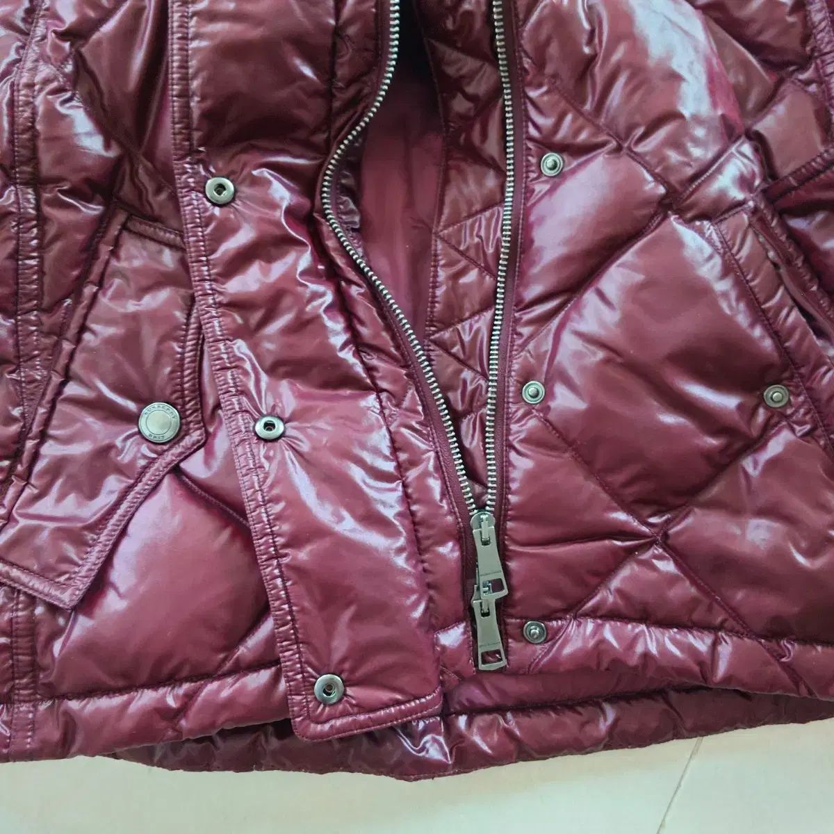 バーバリー バーガンディ