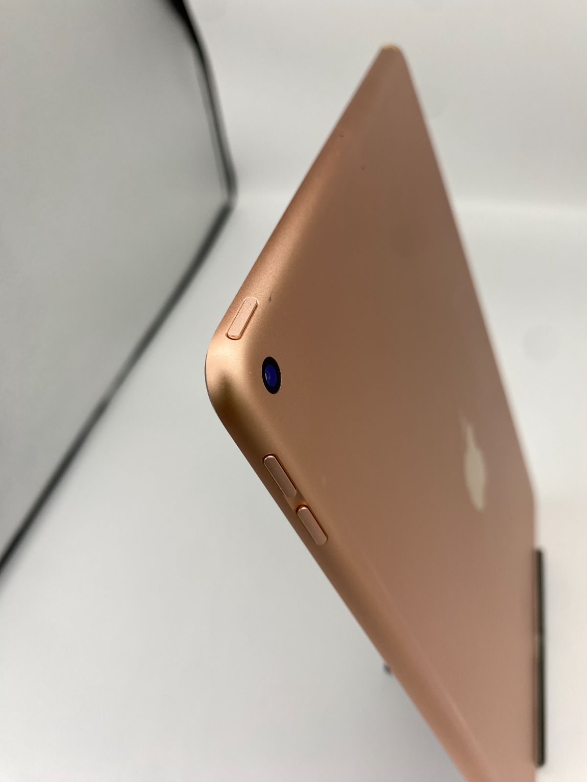 ジャンク品】iPadAir3 Wi-Fiモデル 256GB ゴールド - メルカリ