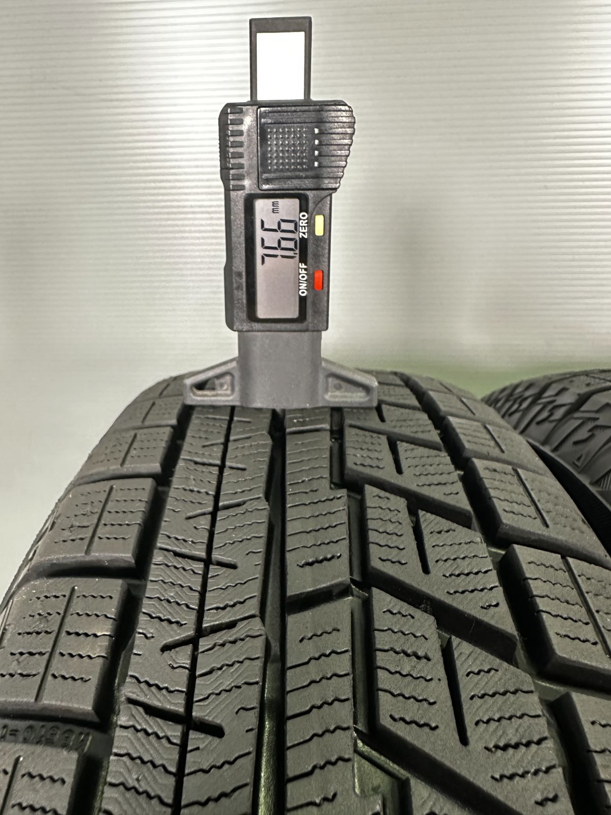 送料無料☆13x4.5J +45 4穴 PCD100 165/65R13 ヨコハマ IG60 4本