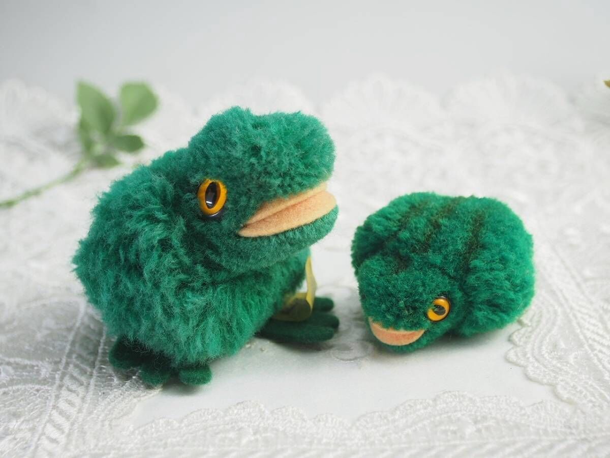 シュタイフ☆Woolen Frog 7㎝ 完品 ＋おまけ 5cm☆ぽんぽん