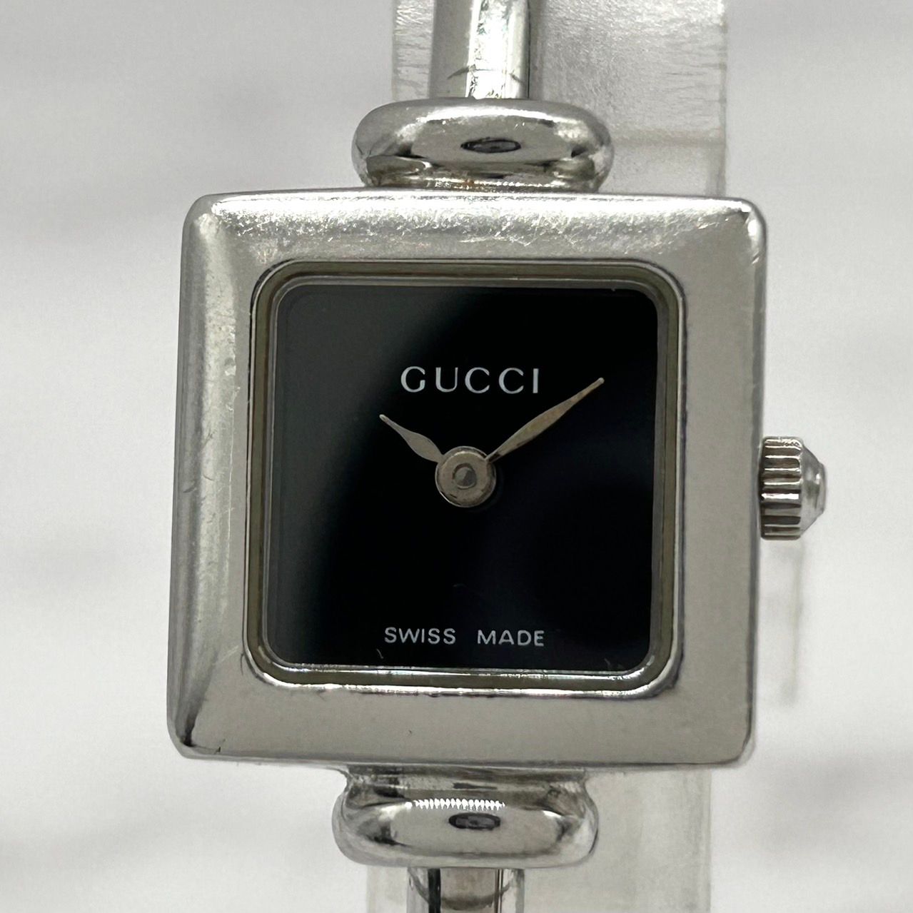美品 稼働 GUCCI グッチ 1900L スクエア バングル ブラック 腕時計 美品 稼働 GUCCI グッチ 1900L スクエア バングル ブラック