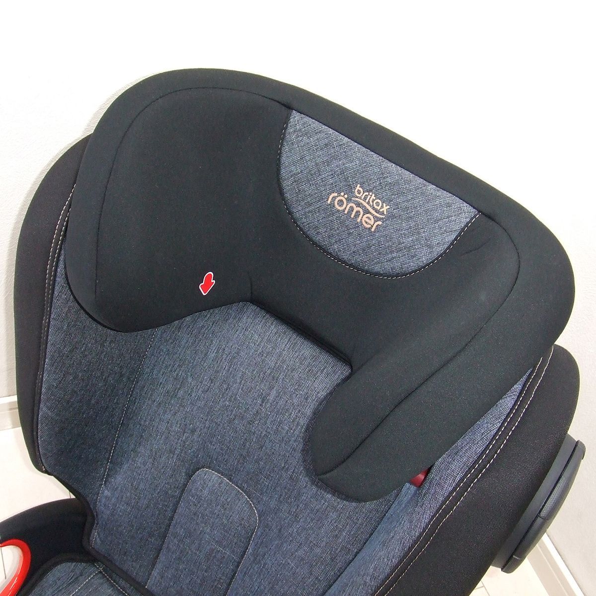 ★セール★ブリタックス　レーマー KIDFIX2 XP ジュニアシートRömer BRITAX ROMER ブリタックス レーマー KIDFIX II XP SICT BLACK
