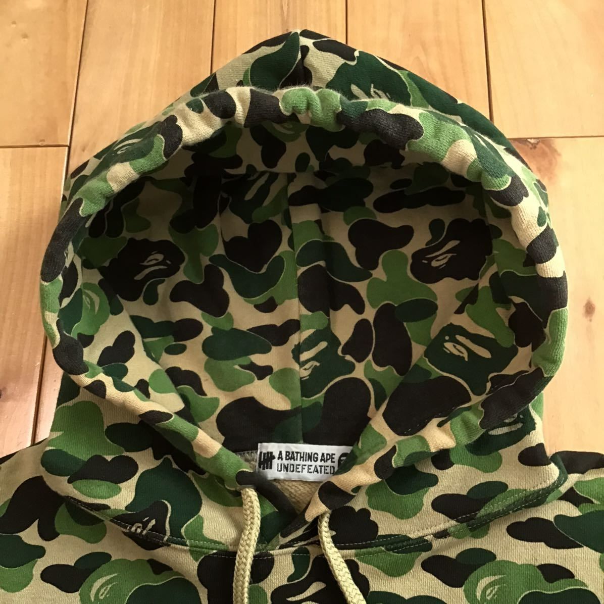 Undefeated × BAPE ABC camo COLLEGE PULLOVER HOODIE Lサイズ a bathing ape  カレッジロゴ パーカー エイプ ベイプ ABCカモ 迷彩