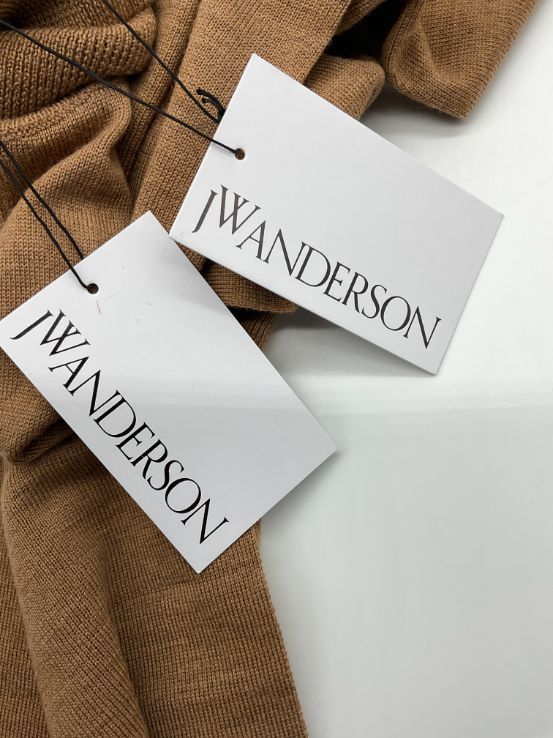 未使用 JW ANDERSON　JW アンダーソン S キャメル タートルネックニット お値引き交渉大歓迎】未使用 JW ANDERSON JW アンダーソン S