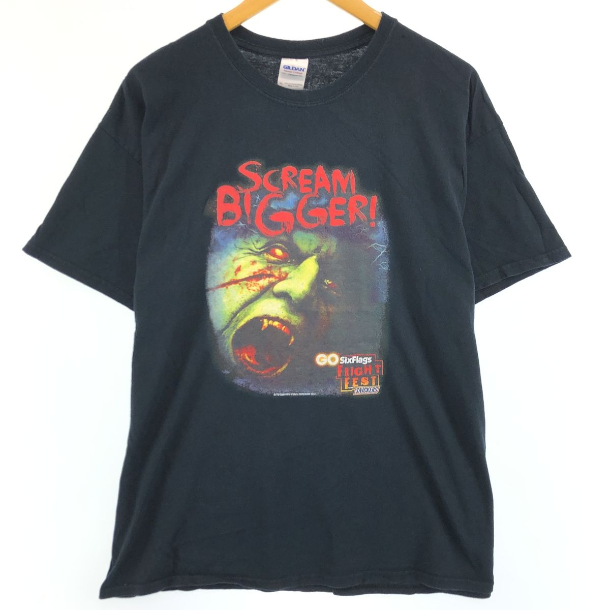 古着 Snickers スニッカーズ GO SIX FLAGS FRIGHT FEST 2014 アドバタイジングTシャツ メンズXL/eaa320199