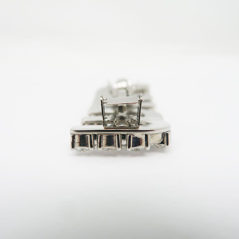 9/7までお値下げ　ミュウミュウ ロゴ バレッタ ラインストーン シルバー 9/7までお値下げ ミュウミュウ ロゴ バレッタ ラインストーン シルバー