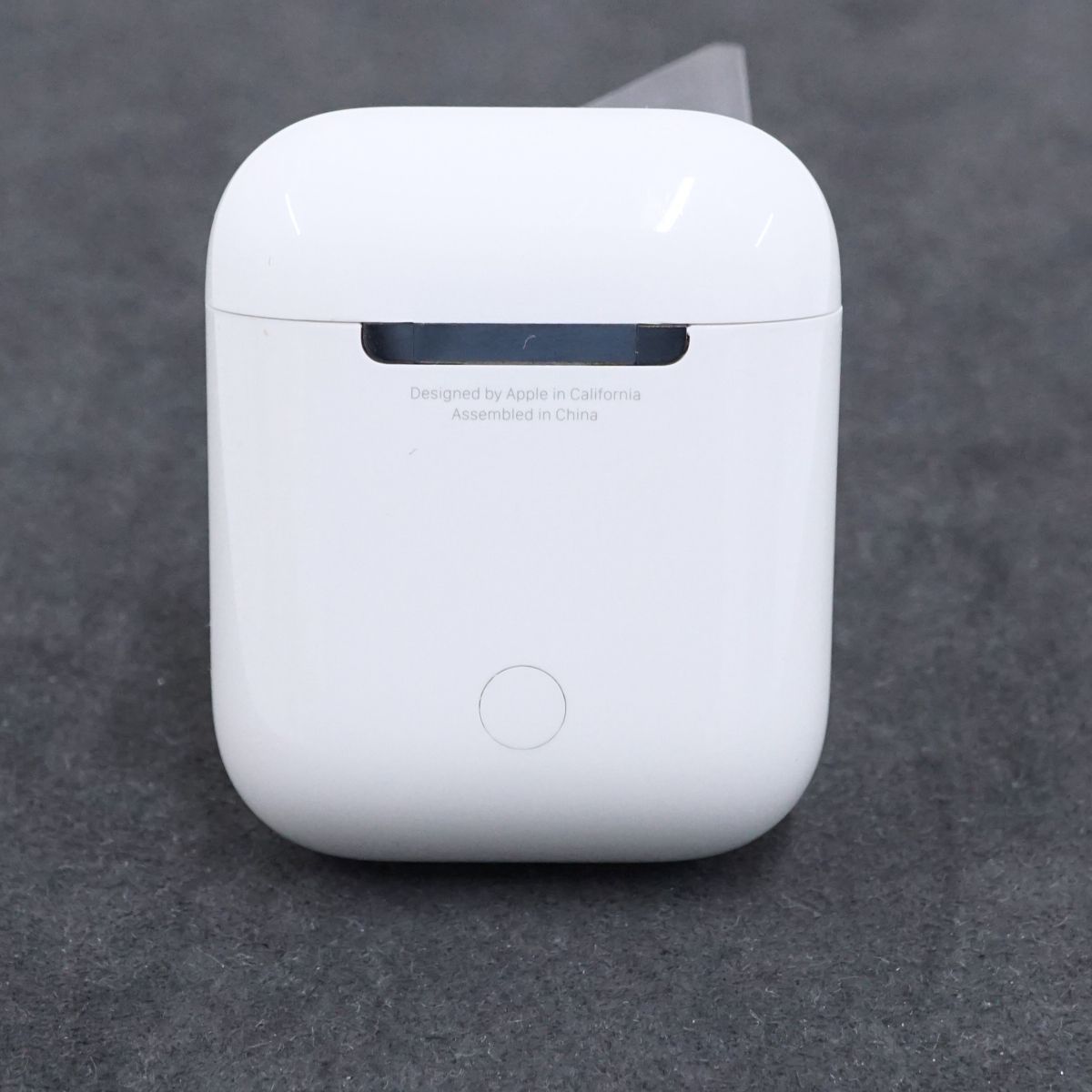 Apple AirPods with Charging Case エアーポッズ 充電ケースのみ 第二 