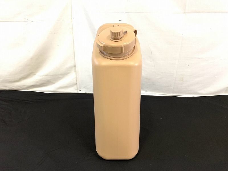 米軍実物 ウォータータンク ジェリカン 20L ③ 先着5個!限定プライス☆美品【米軍放出品】未使用品 ウォーター