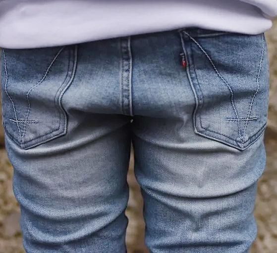 高品質■アレキサンダーリーチャン 膝加工 ストレッチ デニム ジーンズ 高品質□アレキサンダーリーチャン 膝加工 ストレッチ デニム